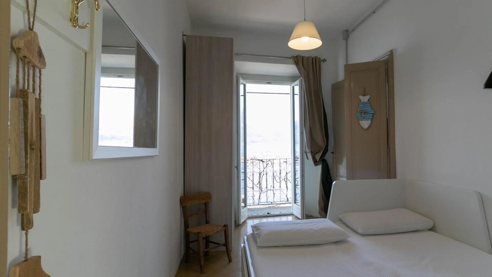 Welcomely - Casa Margherita Varenna 0*,